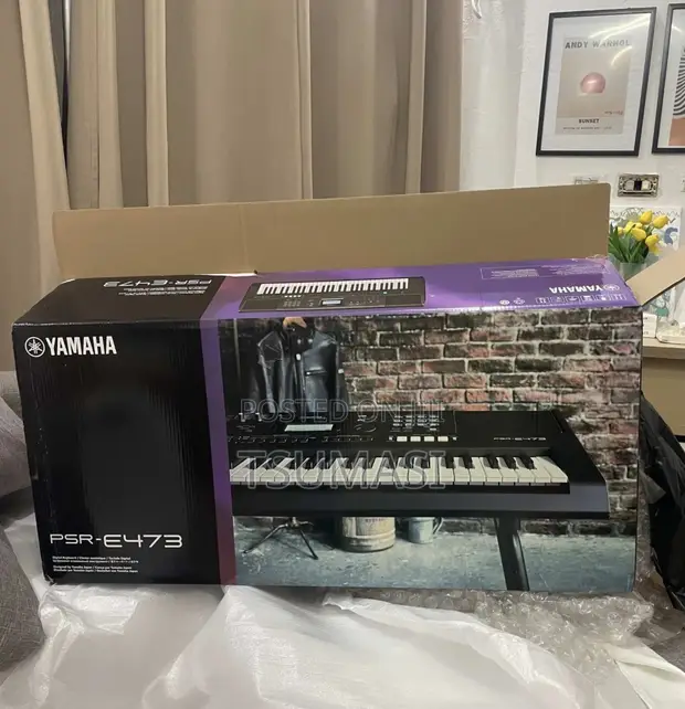Yamaha PSR-E473 61-Key Portable Keyboard - 1