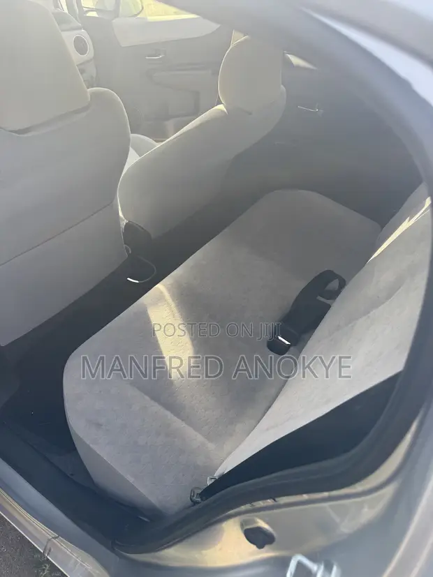 Toyota Vitz 2013 Gray - 1