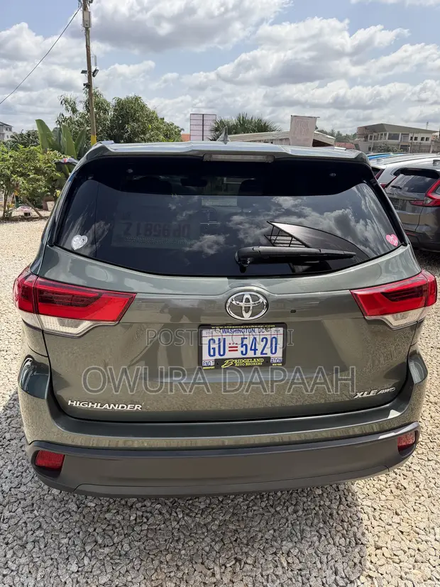 Toyota Highlander 2019 Green - 1