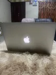 Apple MacBook Air 13" (2017) - Core i5, 8GB RAM, 256GB SSD - 3