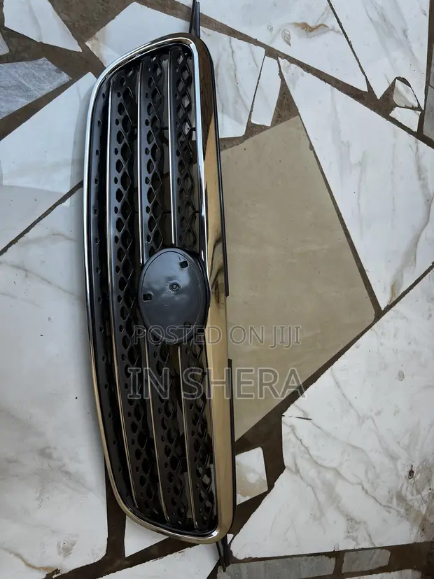 Toyota Corolla Front Bumper Grill (2005-2008) - 1