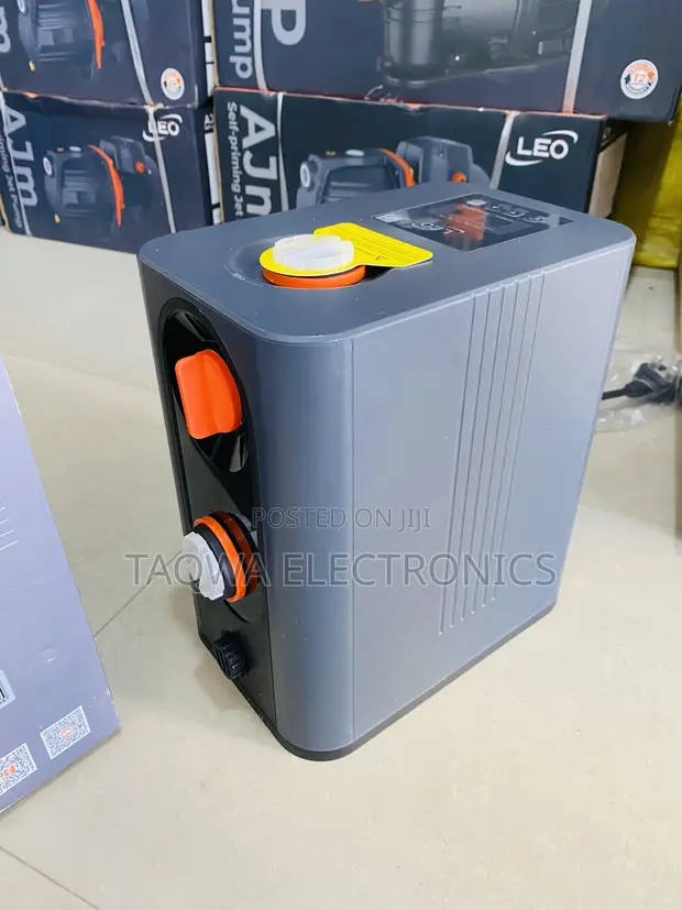 Leo 1 HP Intelligent Constant Pressure Booster Pump - 1