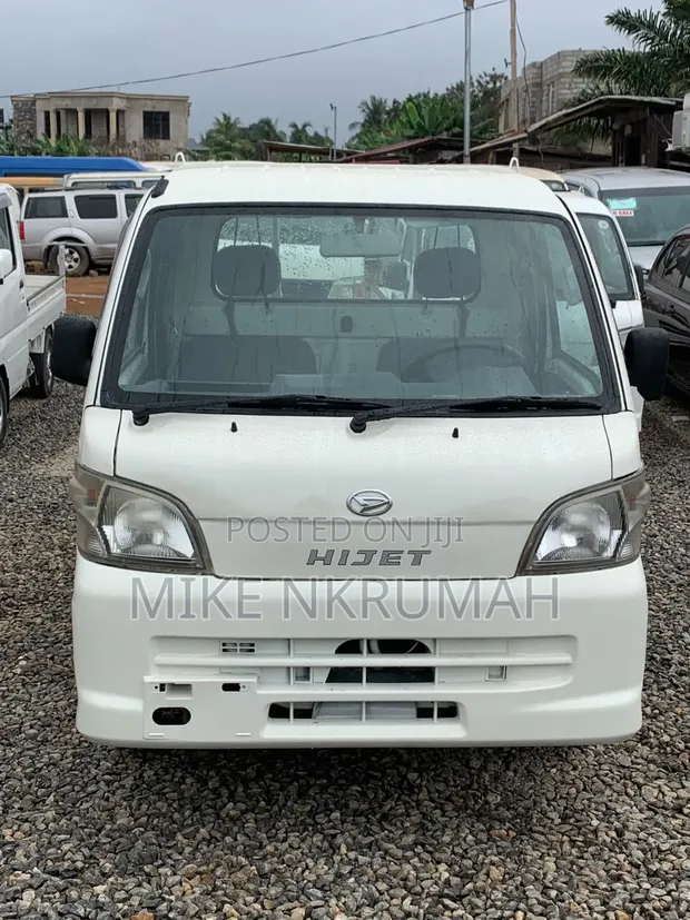 Daihatsu Hijet 2006 White - 1