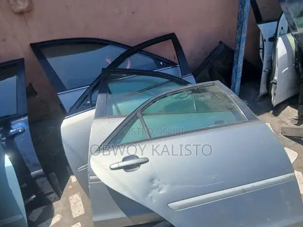 Toyota Corolla Doors (Used) - 1