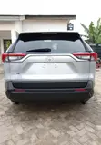 Toyota RAV4 XLE AWD 2024 Silver - 2