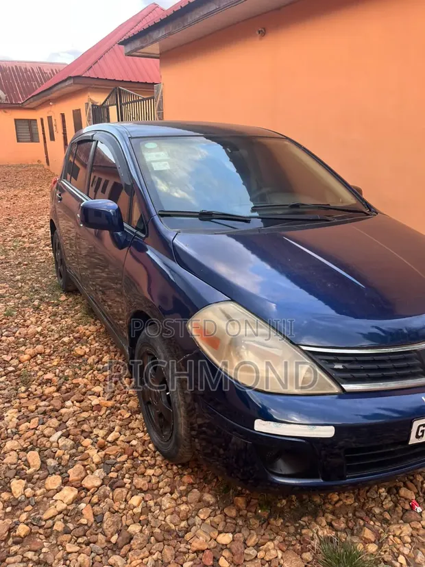 Nissan Versa 1.8 S 2009 Blue - 1