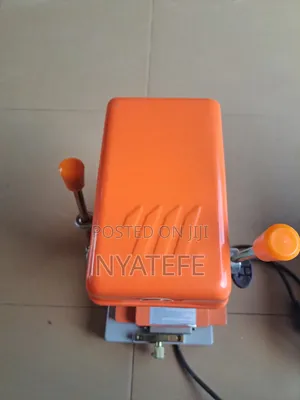 Key Cutting Machine