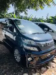 Toyota Vellfire Z 2.4 FWD 7-Seater 2013 Black - 2