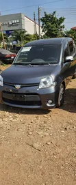 Toyota Sienta 2013 Gray - 2