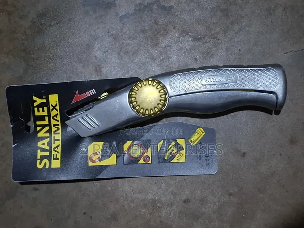 Stanley FatMax Retractable Utility Knife - 1