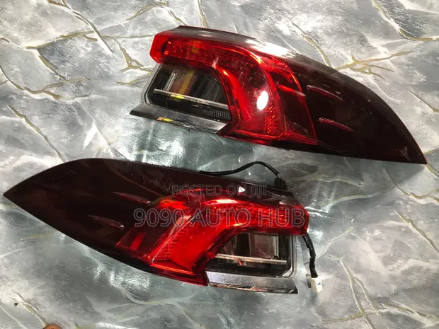 Toyota Corolla 2020 Taillight Pair - Japan Spec - 1