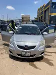 Toyota Belta 2010 Silver - 2