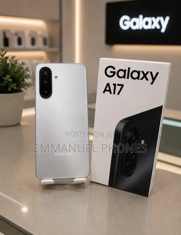 New Samsung Galaxy A17 5G 256GB Gray - 1