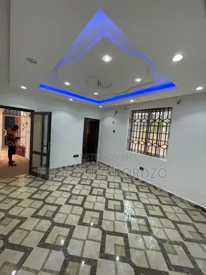 1 Bedroom Room & Parlour for Rent, Comm 1 Lakeside Estate