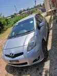 Toyota Vitz 2010 Beige - 2