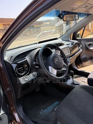 2014 Toyota Vitz Brown