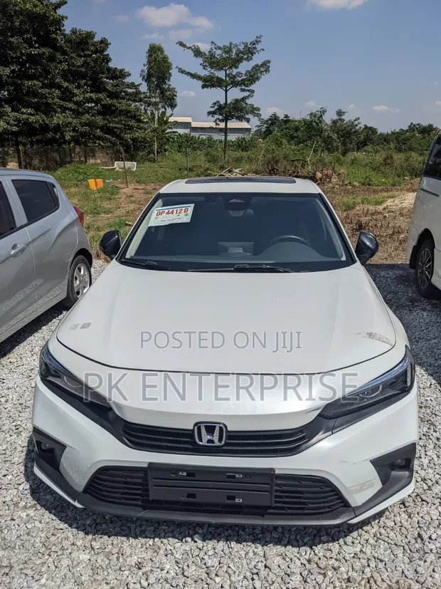 Honda Civic 2024 White - 1