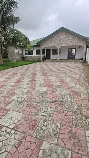 4 Bedroom House for Sale in Shining Star Real, Accra