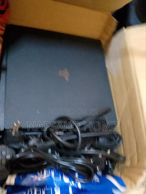 PS4 Pro Jailbreak with 13 Games (FC27 included) - 1