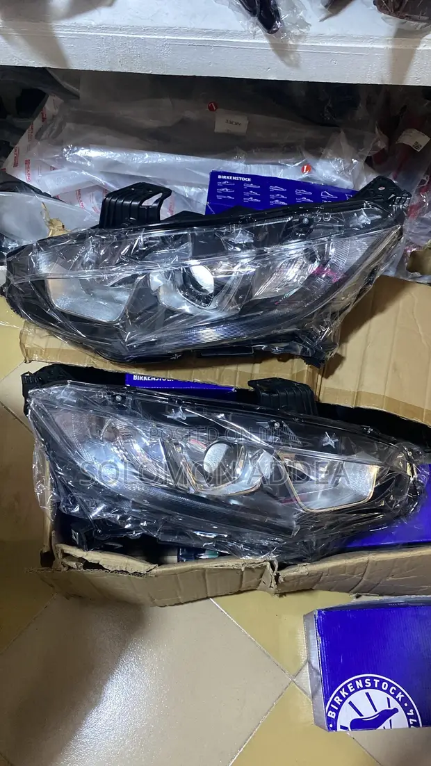 Honda Civic Headlight 2017 - 1