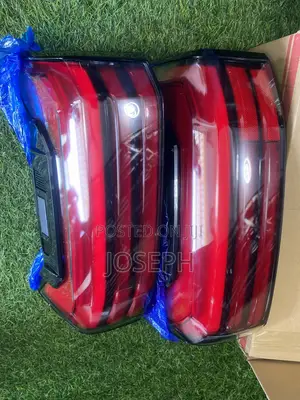 Toyota Tundra Tail Light (2022-2025)