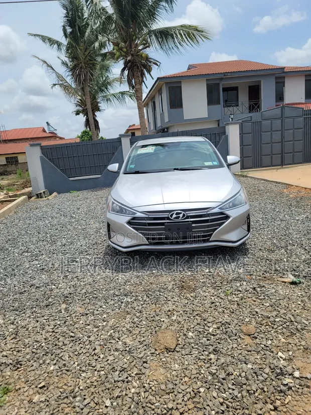 Hyundai Elantra 2017 - 1