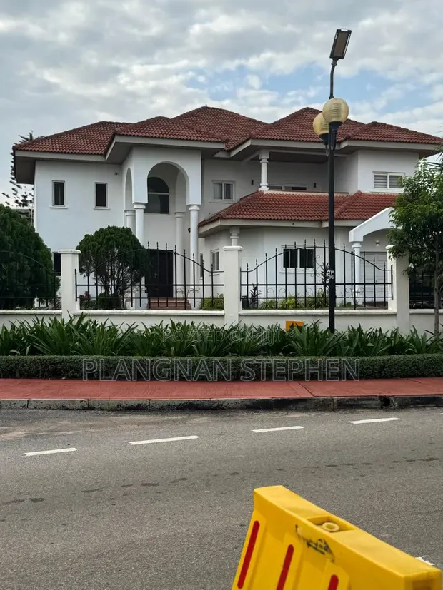 Furnished 5-Bedroom Mansion in Trasacco Valley, East Legon - 1
