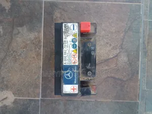 Mercedes-Benz Auxiliary Battery (12V 170A)