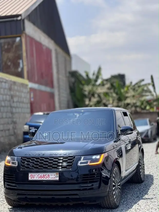 2019 Land Rover Range Rover Vogue Black - 1