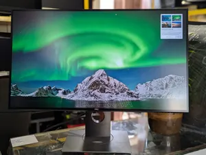 Dell U2721DE UltraSharp 27" QHD IPS Monitor with USB-C Hub