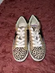 Women's Sneakers - 4