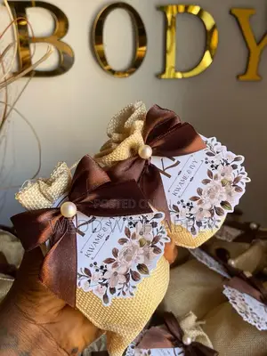 Customized Shea Butter Wedding Souvenirs