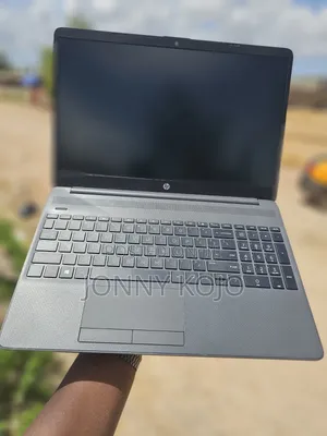 HP 250 G6 Laptop: Intel Core i7, 8GB RAM, 256GB SSD