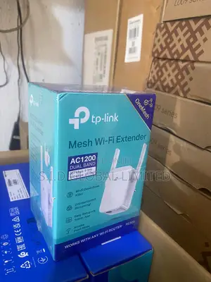 TP-Link AC1200 Wi-Fi Range Extender RE305