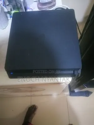 PS4 Console Jailbroken with 5 Games