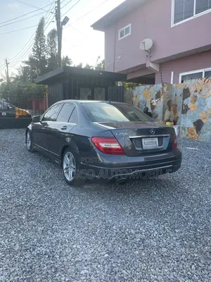 Mercedes-Benz C250 2014 Black
