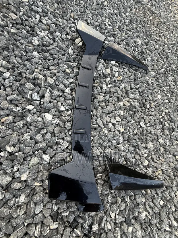 Honda Civic Roof Spoiler (2016-2021) - 1