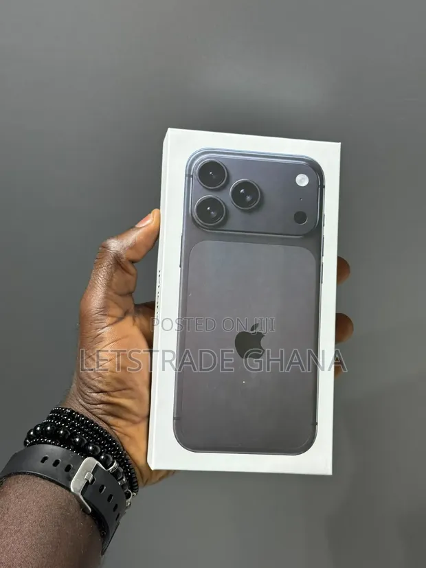 New Apple iPhone 18 Pro Max 256GB Black - 1