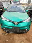 Toyota C-HR 2018 Green - 1