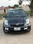 Toyota Vitz 1.0 FWD 5dr 2010 Black - 2