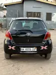 Toyota Vitz 1.0 FWD 5dr 2010 Black - 4