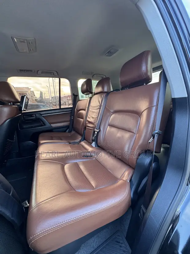 Toyota Land Cruiser 4.5 V8 VXR 2017 Black - 1
