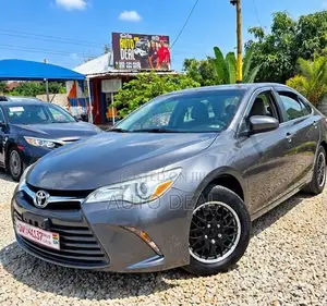 2017 Toyota Camry LE 2.5L Sedan