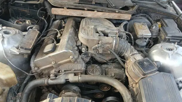 BMW 318i 1996 Silver - 1