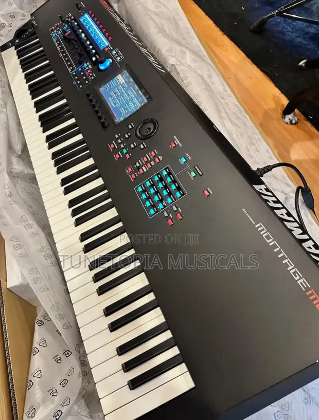 Yamaha Montage M8x 88-Key Flagship Synthesizer Workstation - 1