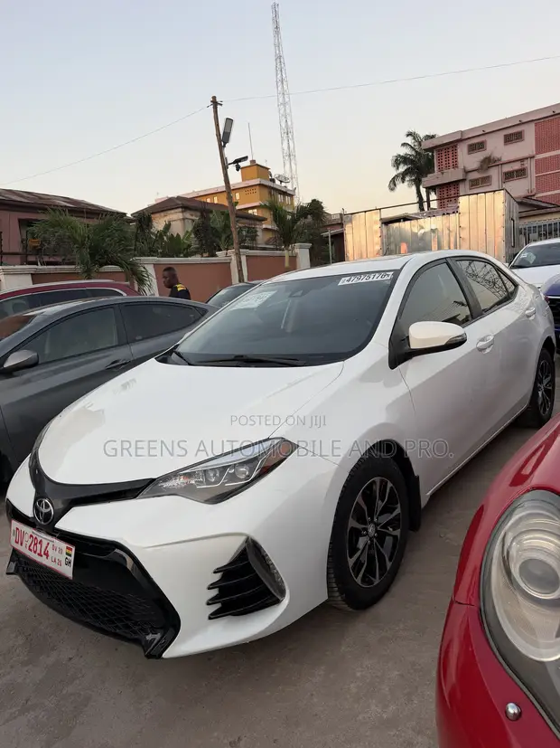 2017 Toyota Corolla SE Special Edition Sedan - 1
