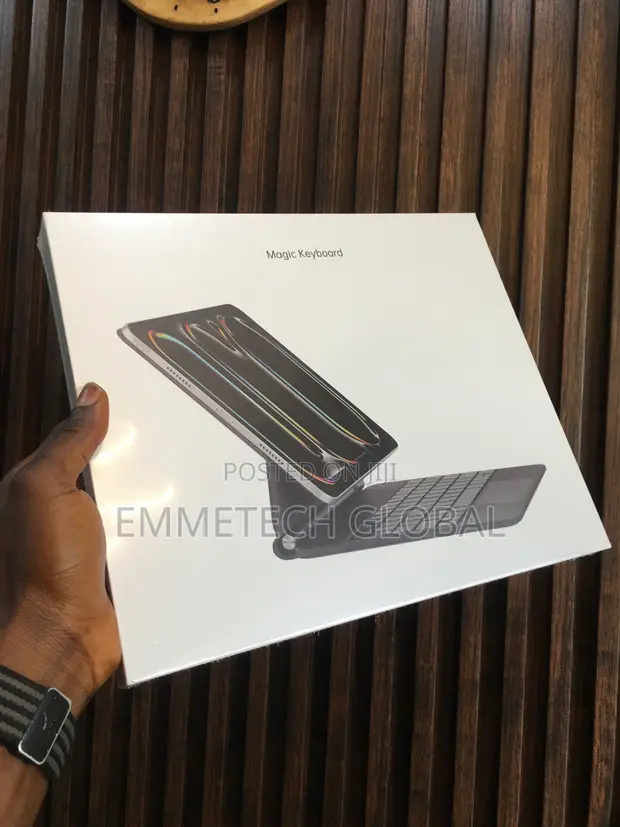iPad 12.9/Air 13 Magic Keyboard - 1