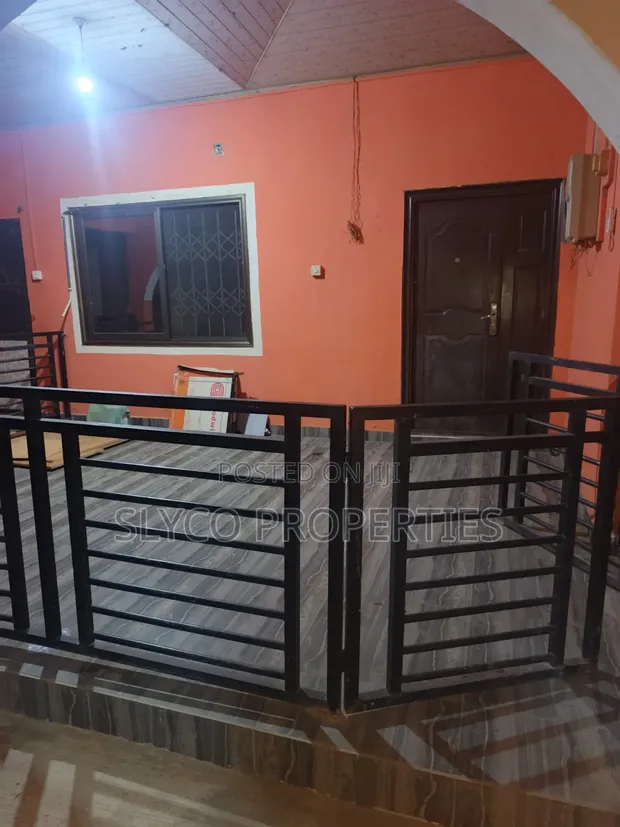 2-Bedroom Apartment for Rent in Koforidua, New-Juaben Municipal - 1