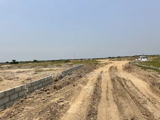 Luxury Serviced Plot - Bueko, Dawhenya - 1
