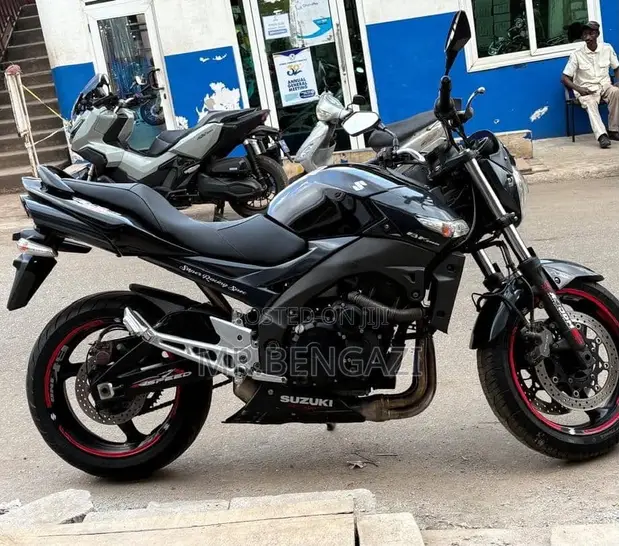 New Suzuki GSR 699 Black - 1